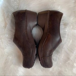 Dansko brown clogs